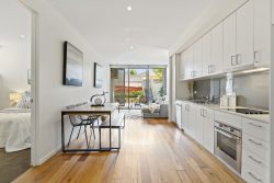 5/2-4 Samada St, Notting Hill VIC 3168, Australia