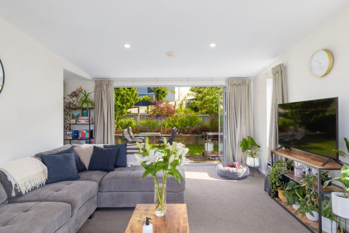 2/77 Canterbury Street, Lyttelton, Banks Peninsula, Canterbury, 8082, New Zealand