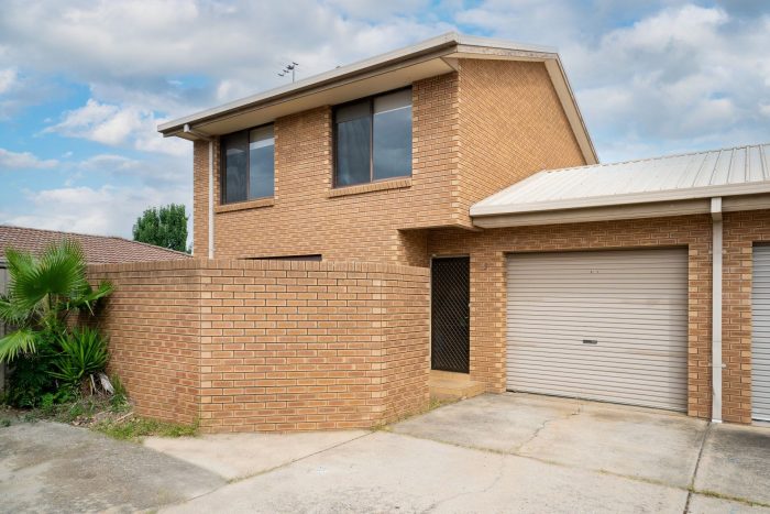 3/411 Bevan St, Lavington NSW 2641, Australia