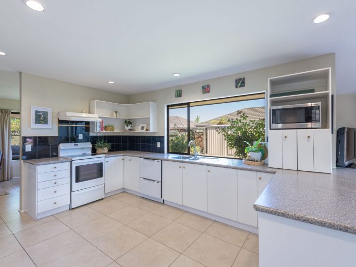 14 Tyree Drive, Stoke, Nelson, Nelson / Tasman, 7011, New Zealand