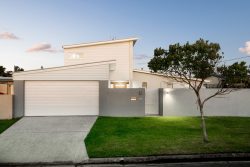 29 Lapoinya Cres, Warana QLD 4575, Australia