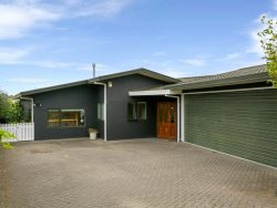 2/73 Harvey Street, Waipahihi, Taupo, Waikato, 3330, New Zealand