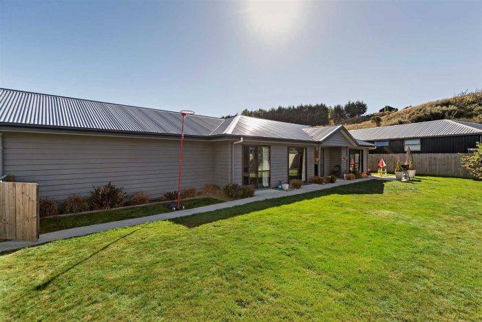 17 Banbury Terrace, Lower Shotover, Queenstown-Lakes, Otago, 9304, New Zealand