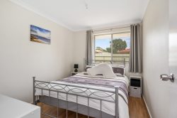 6 Carroll Pl, Hannans WA 6430, Australia