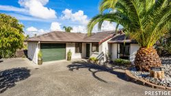 21B Fairway Avenue, Red Beach, Rodney, Auckland, 0932, New Zealand