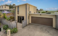 12 Merlot Lane, Pukekohe, Franklin, Auckland, 2120, New Zealand