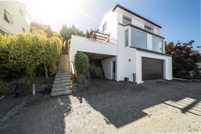 35 Wakatipu Heights, Town Centre, Queenstown-Lakes, Otago, 9300, New Zealand