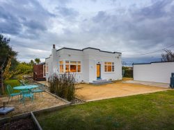 77 Seabury Avenue, Foxton Beach, Horowhenua, Manawatu / Whanganui, 4815, New Zealand