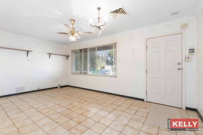 45 Whiteside St, Cloverdale WA 6105, Australia