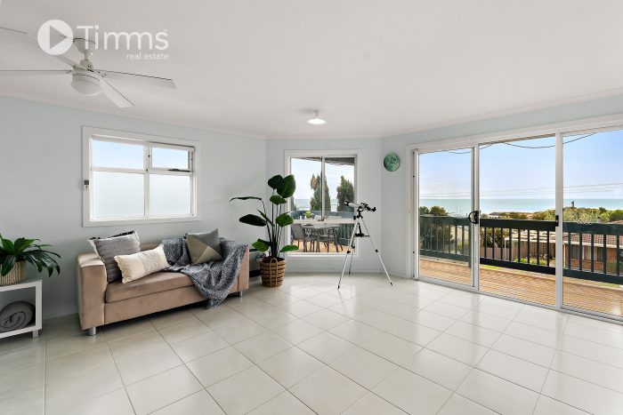 6 John Terrace, O’Sullivan Beach SA 5166, Australia