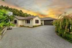 16 Ellesmere Close, Pyes Pa, Tauranga, Bay Of Plenty, 3112, New Zealand