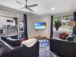 25 Loader Parade, Narooma NSW 2546, Australia