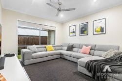 10 Hillard St, Yarrabilba QLD 4207, Australia