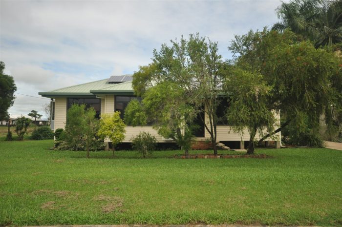 1 Scott Ct, Ingham QLD 4850, Australia