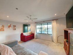 20 Duke St, Gundy NSW 2337, Australia