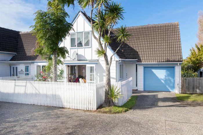 3/3 Elderwood Lane, Belmont, North Shore City, Auckland, 0622, New Zealand