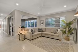 Unit 6/21 Sunita Dr, Andergrove QLD 4740, Australia