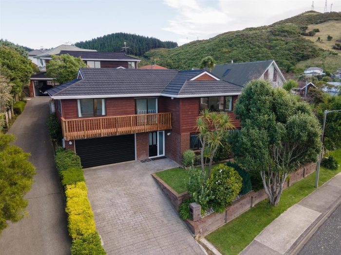 75 Halswater Drive, Churton Park, Wellington, 6037, New Zealand