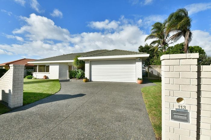 113 Lakeside Drive, Orewa, Rodney, Auckland, 0931, New Zealand