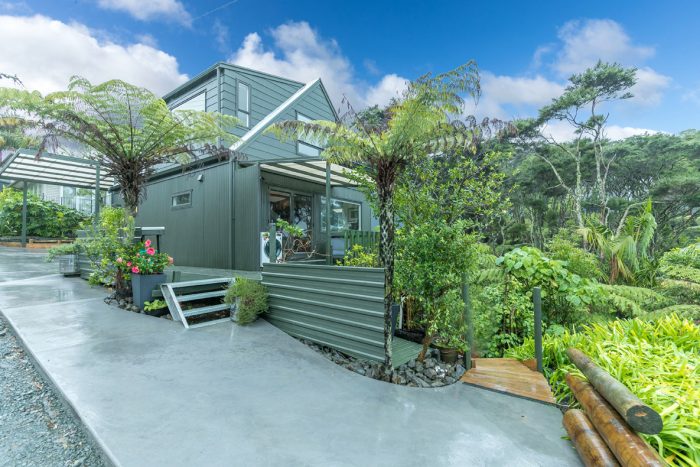 100C Greenslade Road, Raglan, Waikato, 3295, New Zealand