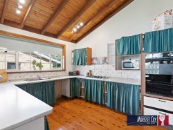 22 Maitland Ave, Sunshine NSW 2264, Australia