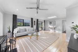 5 Autumn Avenue, Glen Eden, Waitakere City, Auckland, 0602, New Zealand