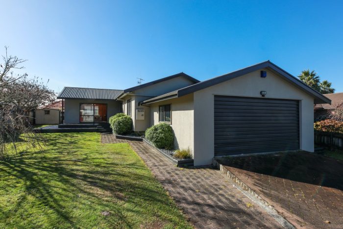 14 Azimuth Place, Flagstaff, Hamilton, Waikato, 3210, New Zealand