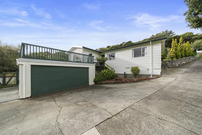 74 Leeward Drive, Whitby, Porirua, Wellington, 5024, New Zealand