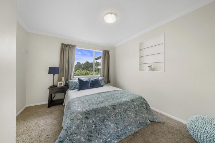 74 Leeward Drive, Whitby, Porirua, Wellington, 5024, New Zealand