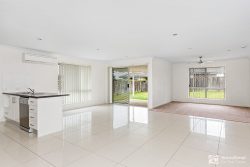 50 Garragull Dr, Yarrabilba QLD 4207, Australia