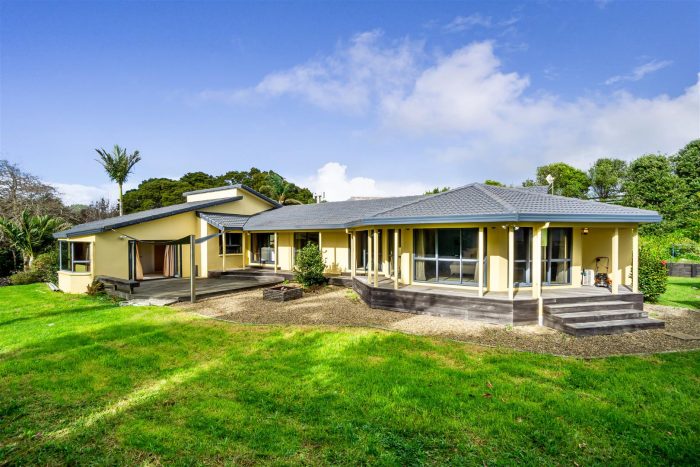 166 Holmes Road, Waiuku, Franklin, Auckland, 2682, New Zealand