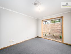 Unit 4/2 Homewood Dr, Mooroopna VIC 3629, Australia