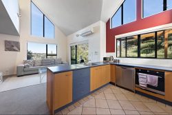 2/66 Manuka Road, Glenfield, North Shore City, Auckland, 0629, New Zealand