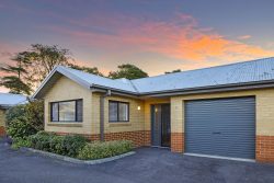 8/81-83 Ocean Beach Rd, Woy Woy NSW 2256, Australia