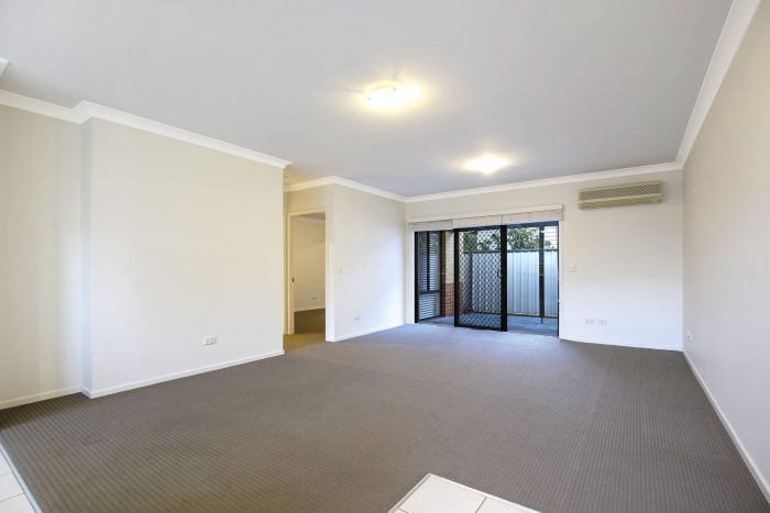 8/81-83 Ocean Beach Rd, Woy Woy NSW 2256, Australia