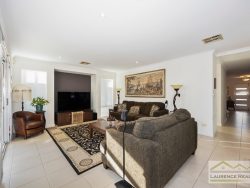 2 Alexandria View, Mindarie WA 6030, Australia