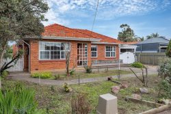 1 McLaughlan Ave, North Brighton SA 5048, Australia