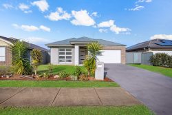19 Rushmore Pl, Hamlyn Terrace NSW 2259, Australia