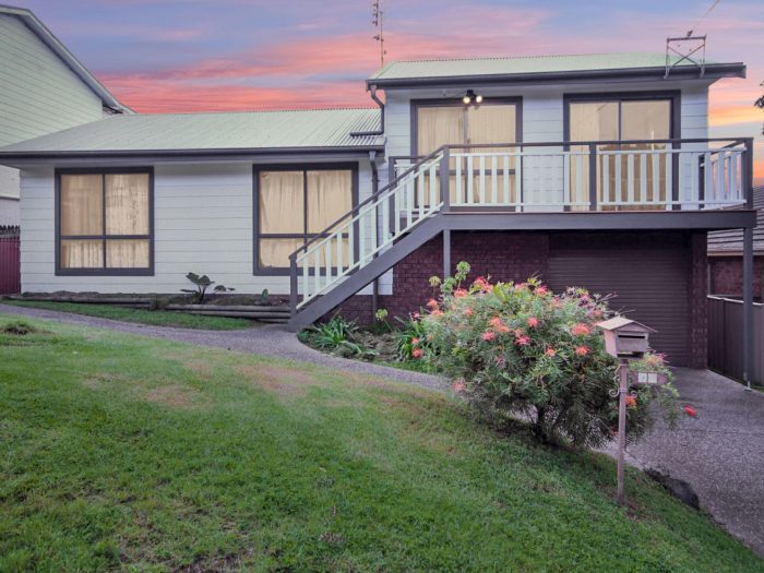 40 Tatiara St, Dalmeny NSW 2546, Australia