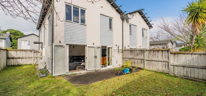 16 Pecan Place, Avondale, Auckland, 0600, New Zealand