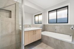 9 Cade Court, Jindera NSW 2642, Australia