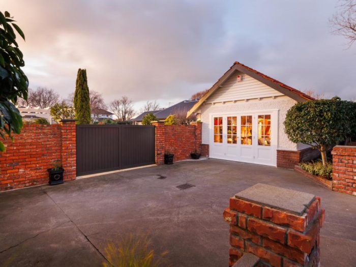 3 Elmira Avenue, Hokowhitu, Palmerston North, Manawatu / Whanganui, 4410, New Zealand