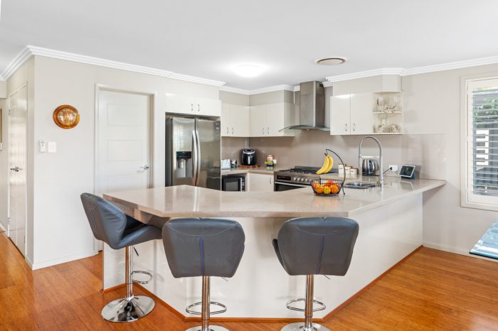 11 Grasmere Way, Warners Bay NSW 2282, Australia