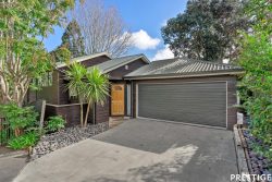 2/21 Tobruk Crescent, Milford, North Shore City, Auckland, 0620, New Zealand