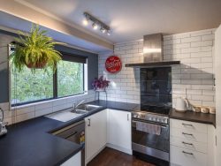 25 Dominica Crescent, Grenada Village, Wellington, 6037, New Zealand