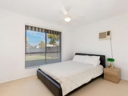 28 Minden Cres, Helensvale QLD 4212, Australia