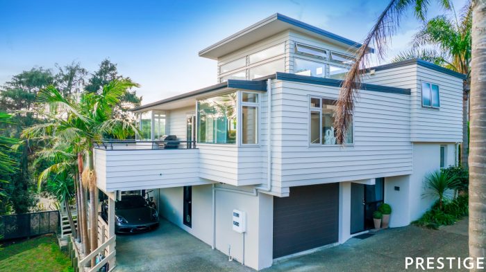 93B Beach Road, Castor Bay, North Shore City, Auckland, 0620, New Zealand