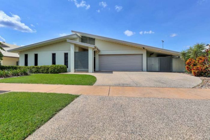 8 Kieran St, Bellamack NT 0832, Australia