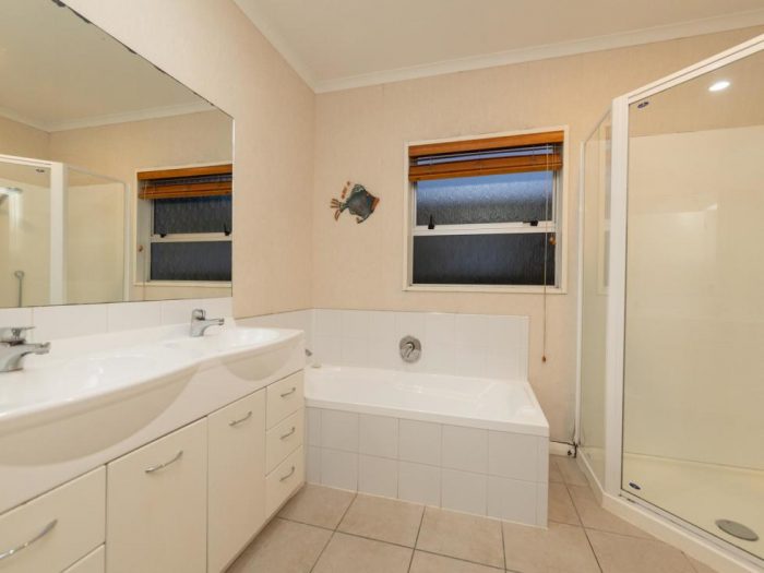 117 Te Awe Awe Street, Hokowhitu, Palmerston North, Manawatu / Whanganui, 4410, New Zealand