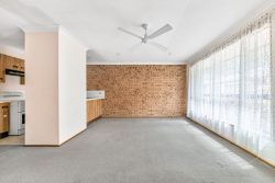 9/166 Albany St, Point Frederick NSW 2250, Australia